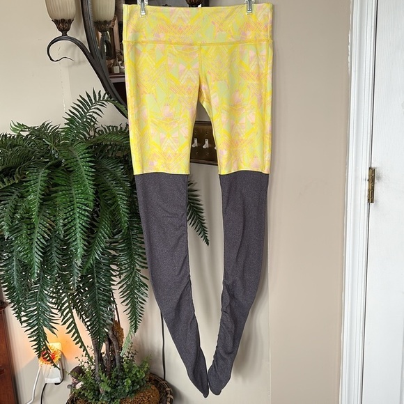 ALO Yoga Goddess Indio Zest High Waist Leggings Yellow Geometric & Gray Ribbed - Picture 1 of 16